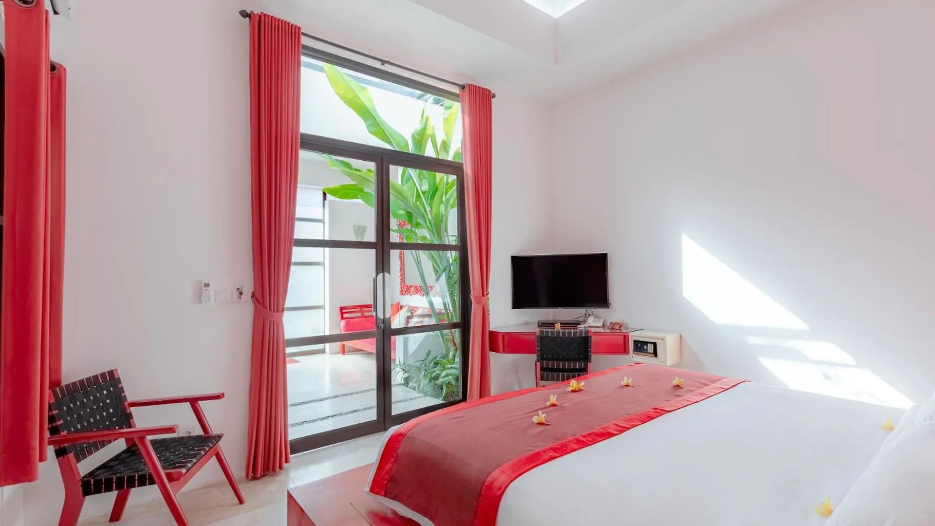 Bali Ginger Suites & Villa Семиньяк